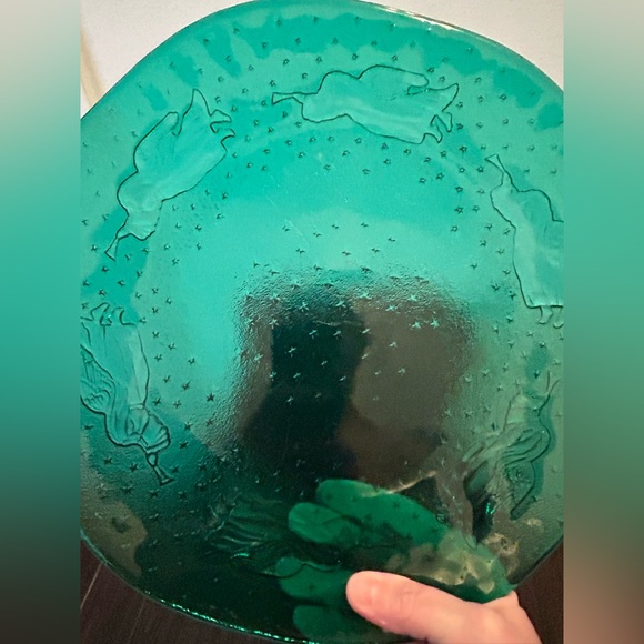 Green glass Angels 12” Christmas serving platter. - Picture 6 of 10